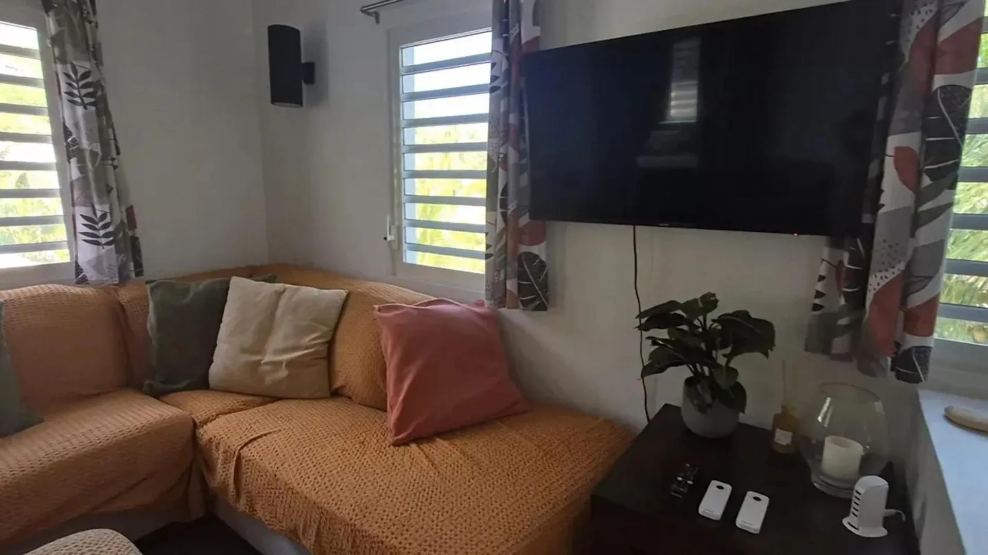 Cozy House With Terrace In Upper Prince'S Quarter Holiday home
